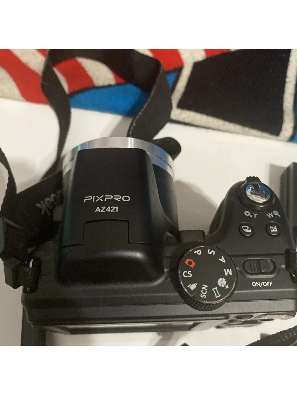 Kodak PIXPRO AZ421 Digital Camera  6MP Digital 2 Batteries Card Charger Tested